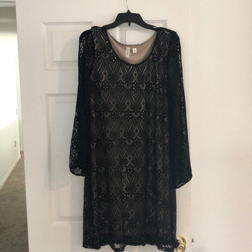 Lace party dress